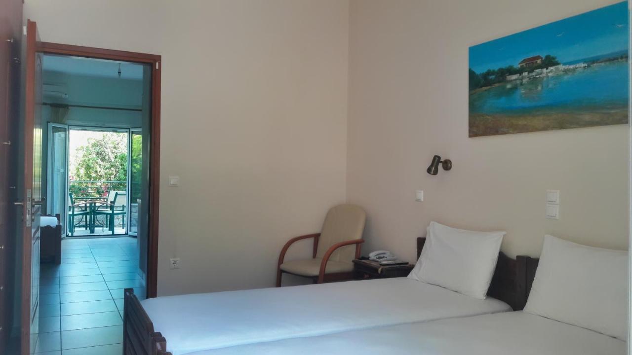 Vasiliki Apartments Stoúpa Eksteriør billede