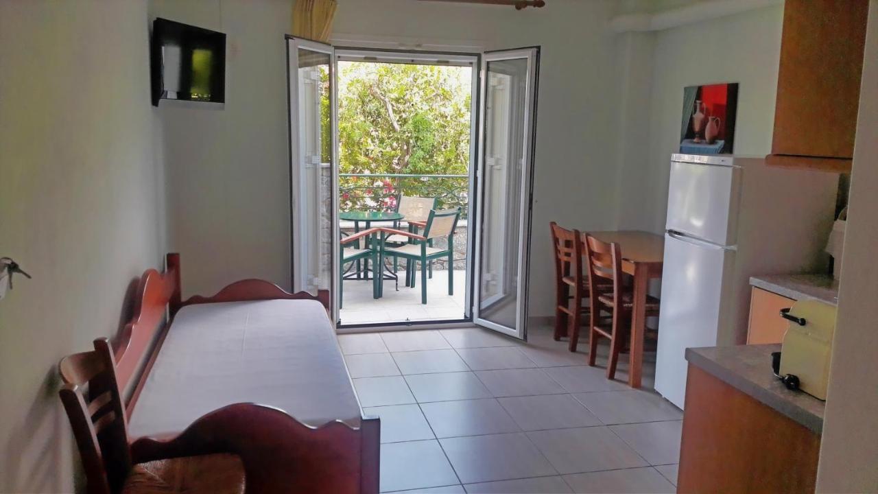Vasiliki Apartments Stoúpa Eksteriør billede