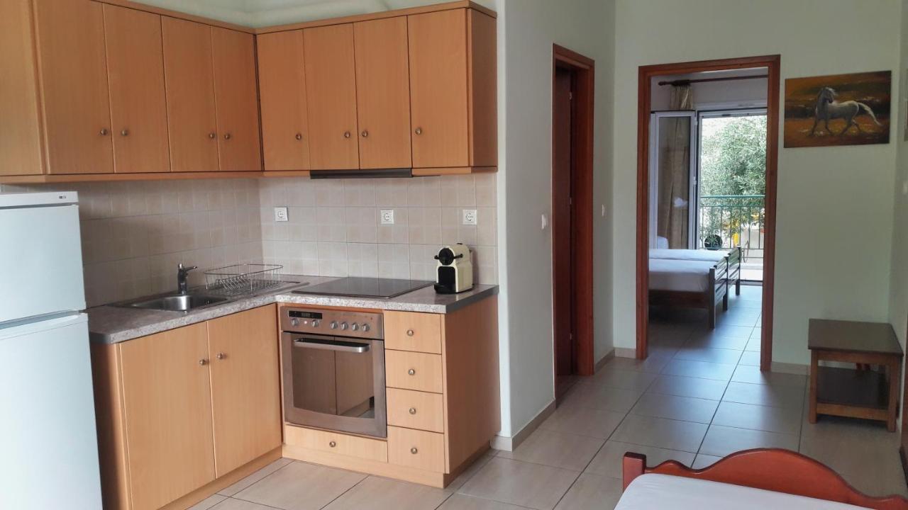 Vasiliki Apartments Stoúpa Eksteriør billede
