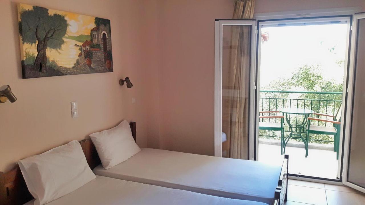Vasiliki Apartments Stoúpa Eksteriør billede