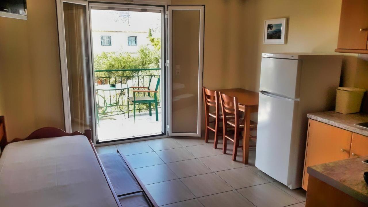 Vasiliki Apartments Stoúpa Eksteriør billede